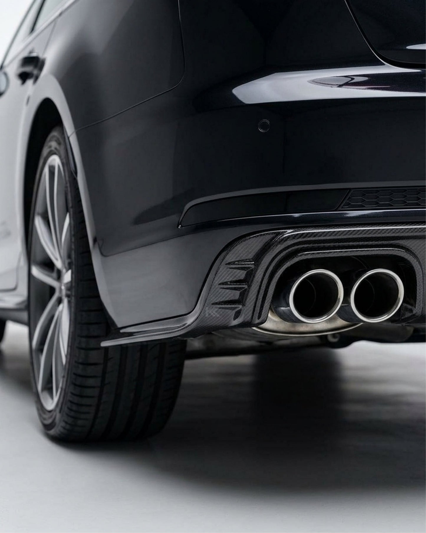 2017–2019 Audi A4 S-Line / S4 B9 Sedan Sport Rear Bumper Lip – Carbon Fiber