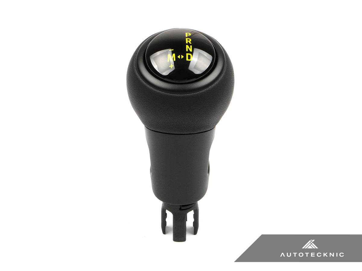 AutoTecknic GT4-Inspired Shift Knob - Porsche Macan (95B) 2015-2024