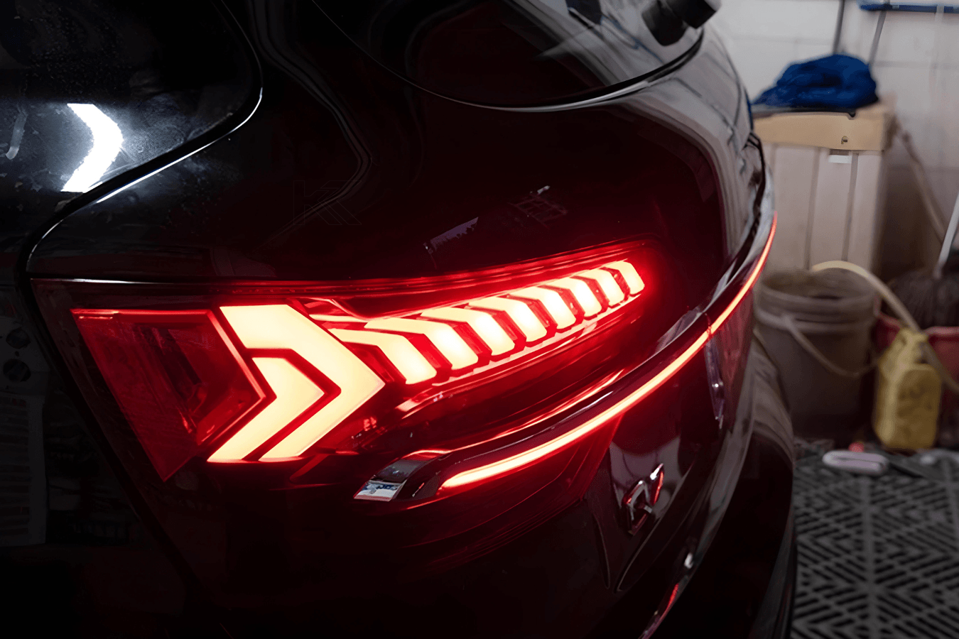 Audi 1st Gen Q7 Matrix LED Taillights (2006 - 2015)
