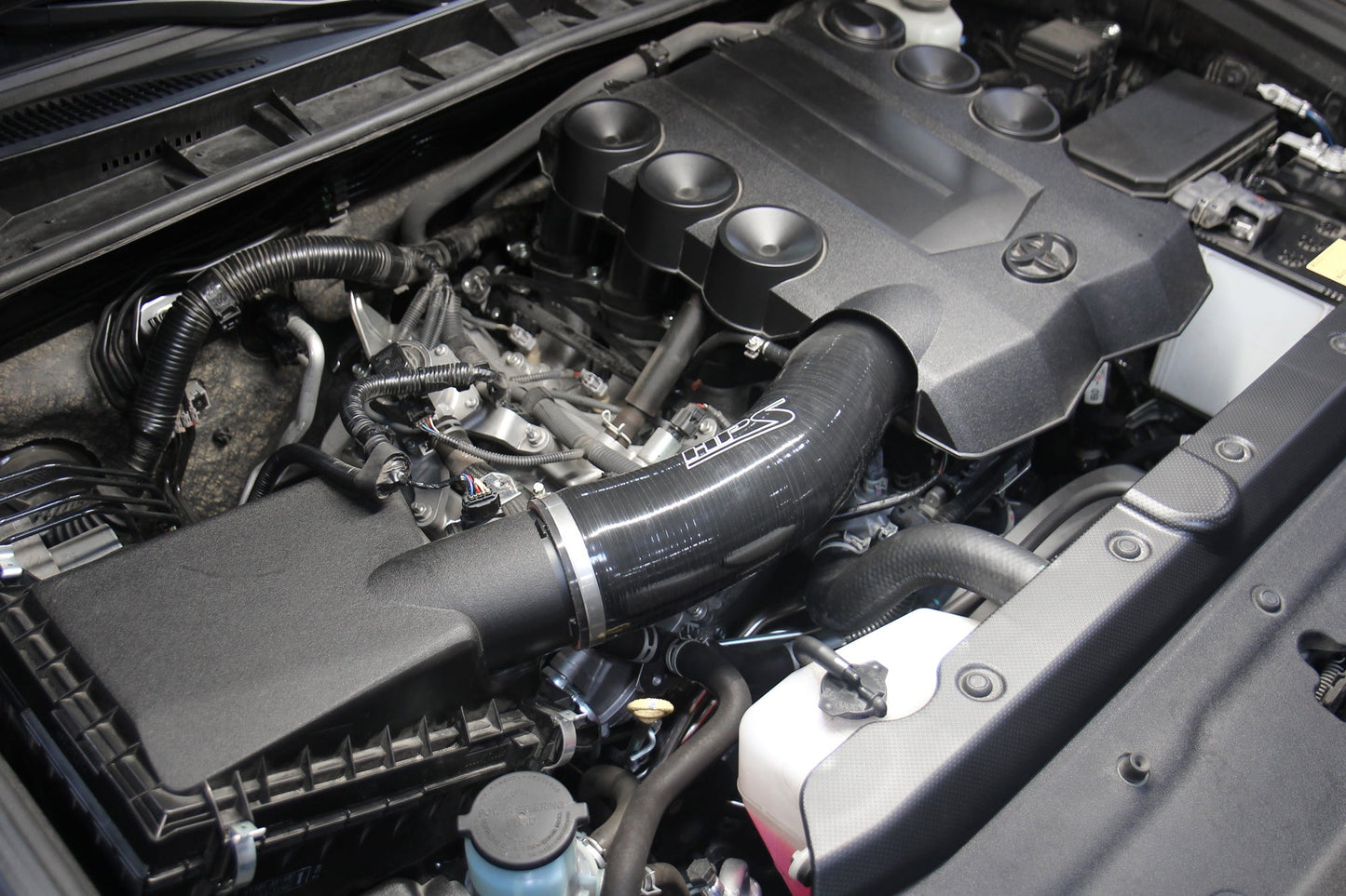 HPS Performance HPS Reinforced Silicone Post MAF Air Intake Hose Kit Toyota 2010-2014 FJ Cruiser 4.0L V6 , 57-2046