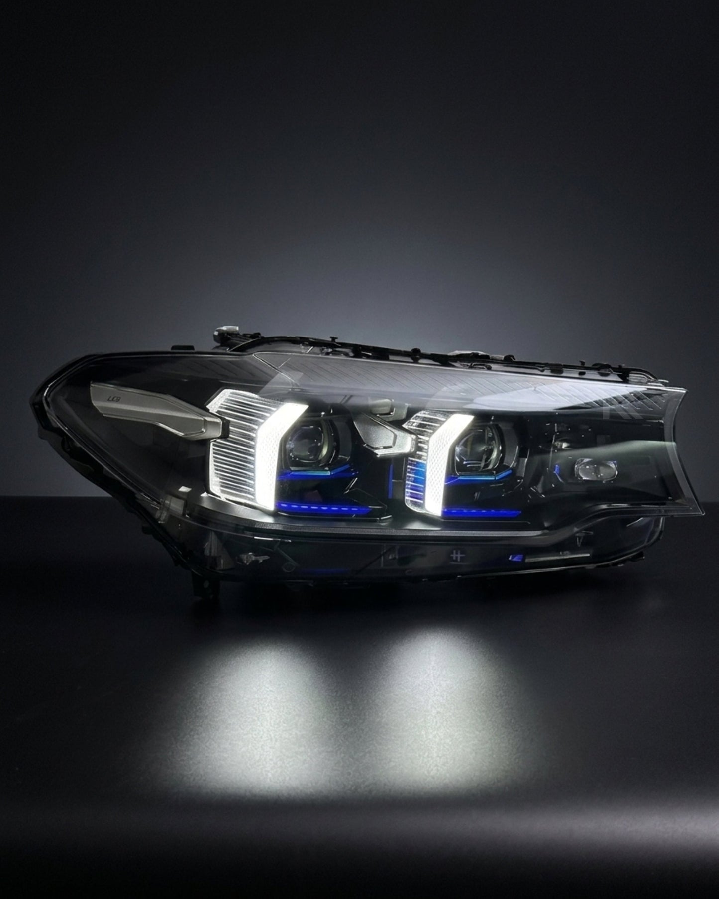 BMW 5 Series G30 / G38 / M5 F90 Dual-Color LED Headlight Assembly with DRL 2018 - 2020