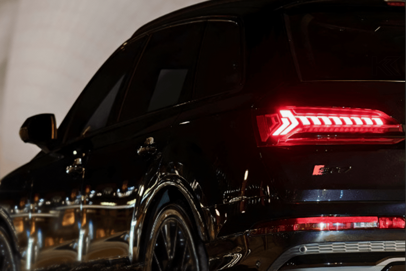 Audi 1st Gen Q7 Matrix LED Taillights (2006 - 2015)