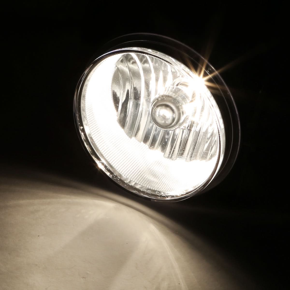 2003-2006 GMC Sierra 1500HD 2500HD 3500HD Clear Fog Lights H10 Bulb