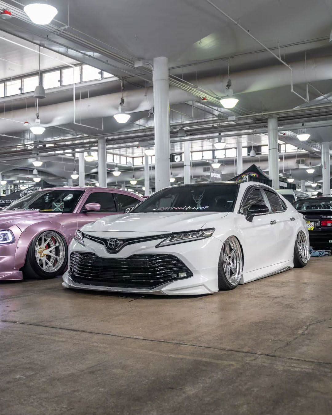 Toyota Camry XSE XLE SE LE Black LED Projector Headlights Upgrade (2018 - 2021)