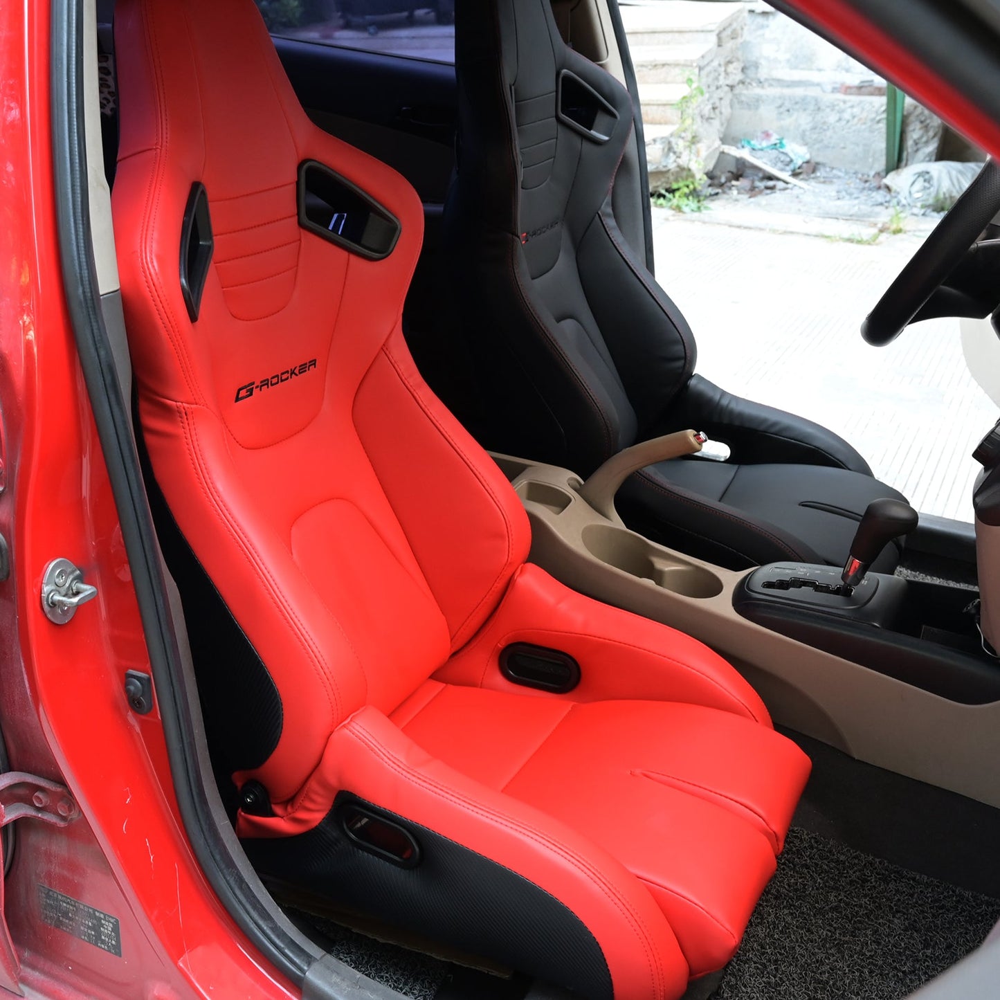 Universal Reclinable Bucket Racing Seat Dual Slider PU Carbon Leather