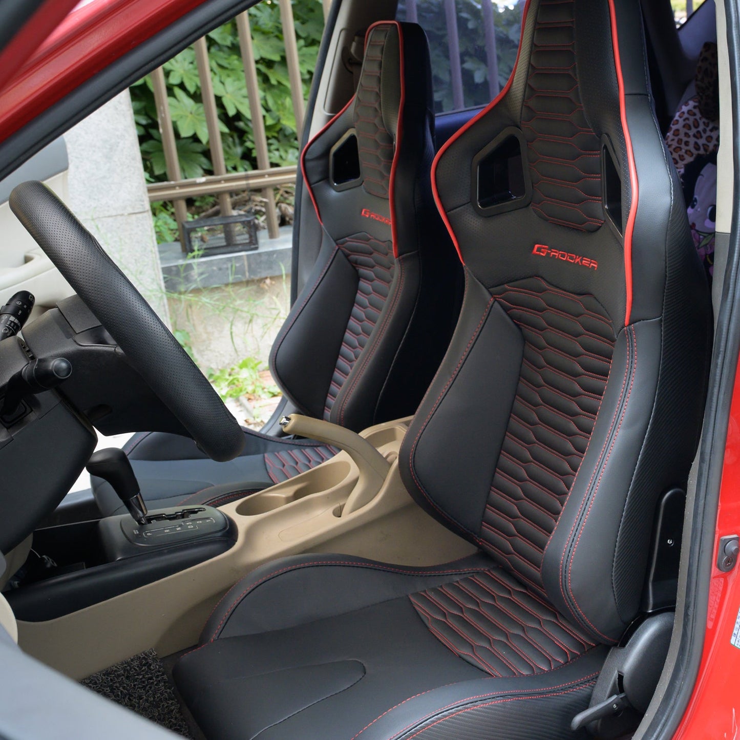 Universal X2 Reclinable Honeycomb Racing Seat + Dual Slider PU Leather