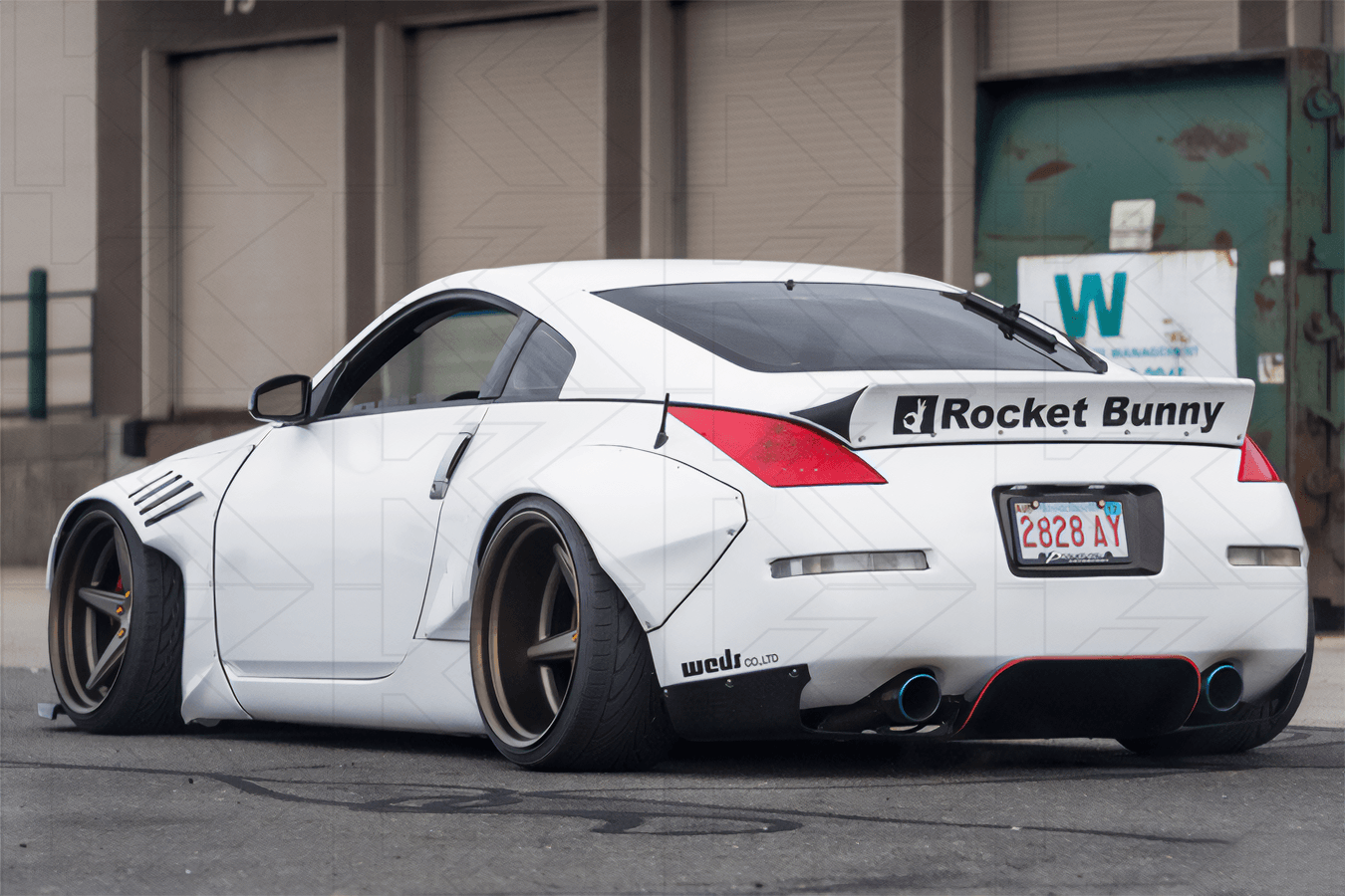 Nissan Fairlady 350z Black Rocket Bunny Style Duck Tail Trunk Spoiler (2002 - 2008)