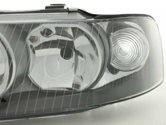 Audi A3 (8L) Black Headlight Set (2000-2003)