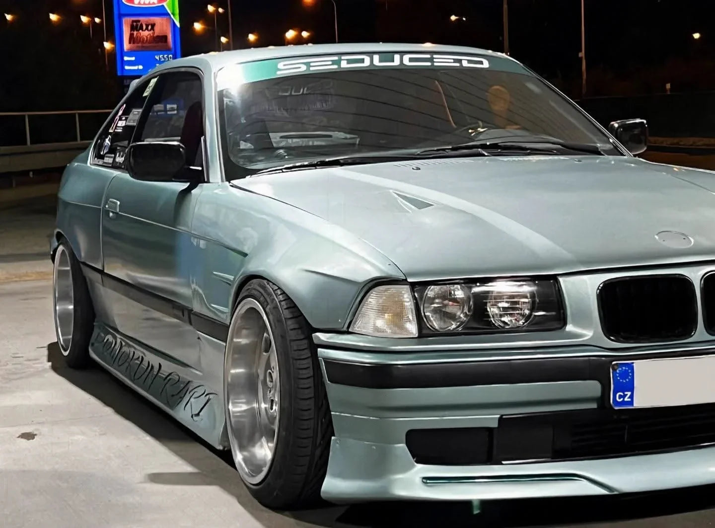 BMW E36 Vented Front Over-Fenders (1990-1999)