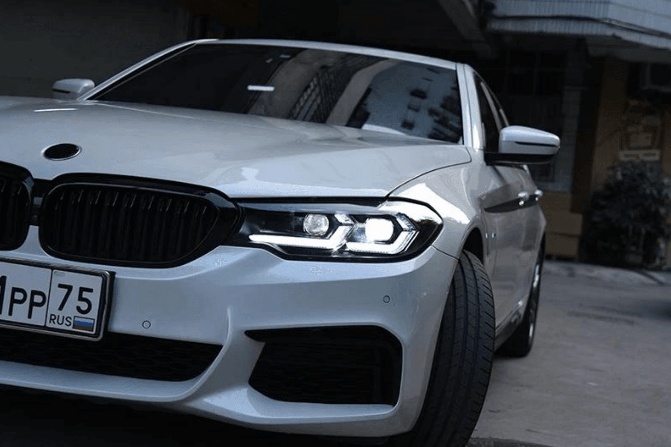 BMW G30 5 Series "Modernized" LED Headlights Upgrade (2017 - 2023)